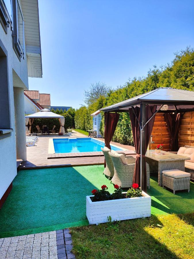 Dom Przy Basenie Villa Puck Exterior foto